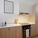 Emilio Tuya 60 Apartament